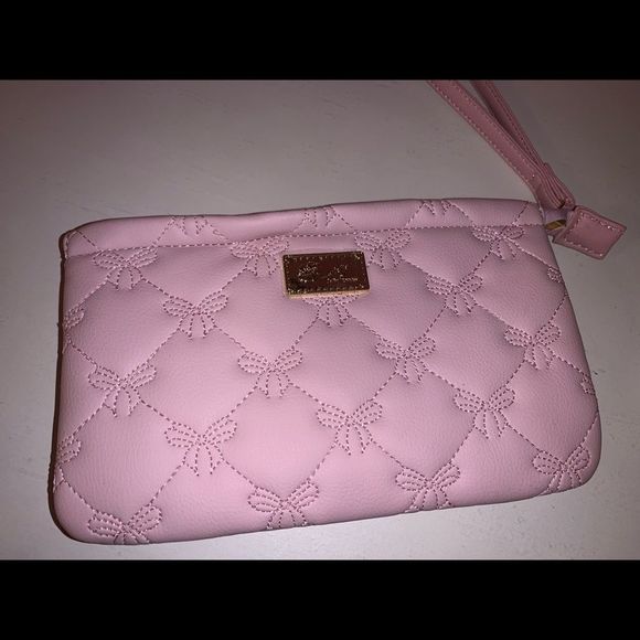 Wristlet - Picture 2 of 4